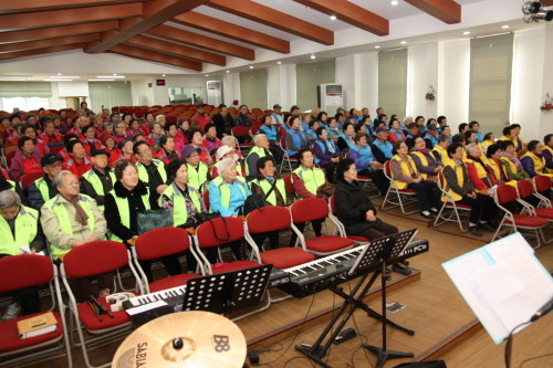 2012년 노인일자리 사업 및 발대식 - 20120229130526.JPG