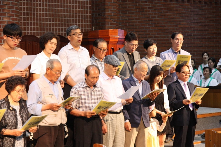 2017상반기 등록새가족 환영회 및 총동원주일 - IMG_3192.JPG