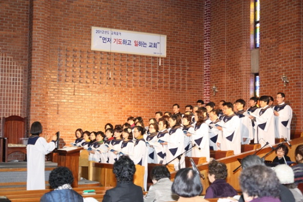 예배와 찬양세미나(조건희목사 예능교회 담임) 2012년 2월 26일 - 20120313174359.jpg