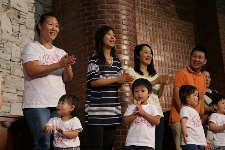 2015 여름성경학교 보고 감사예배 - 1 유아부 2.JPG