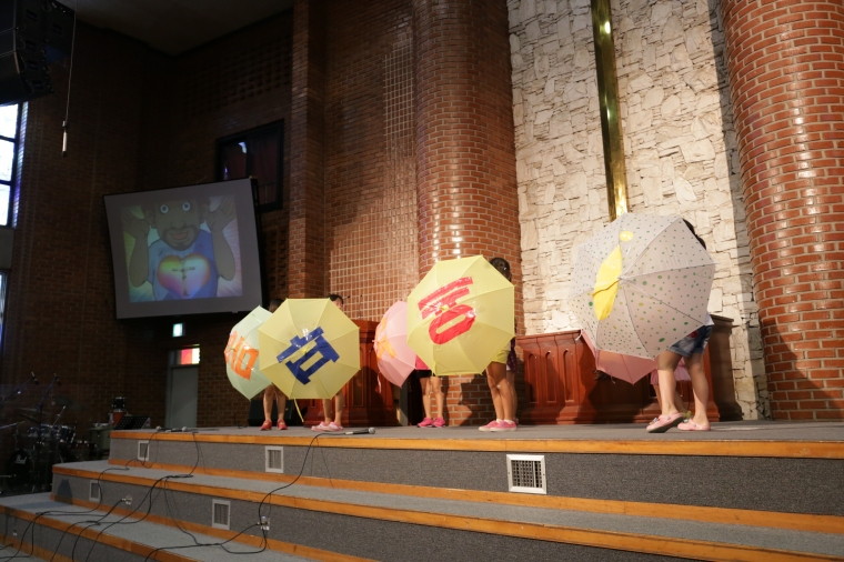 2015 여름성경학교 보고 감사예배 - 3 유년부 2.JPG