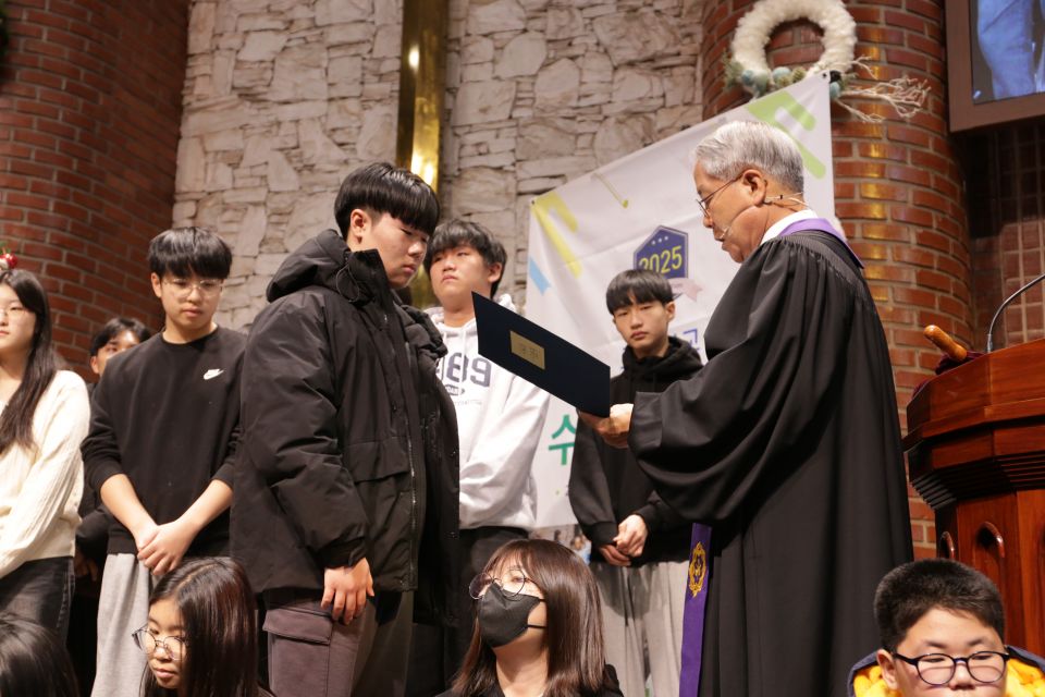 2025 수료감사예배 - 9.JPG