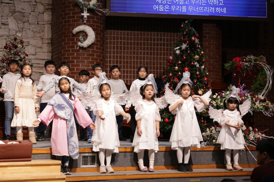 2025 성탄전야축하예배 - IMG_0319.JPG