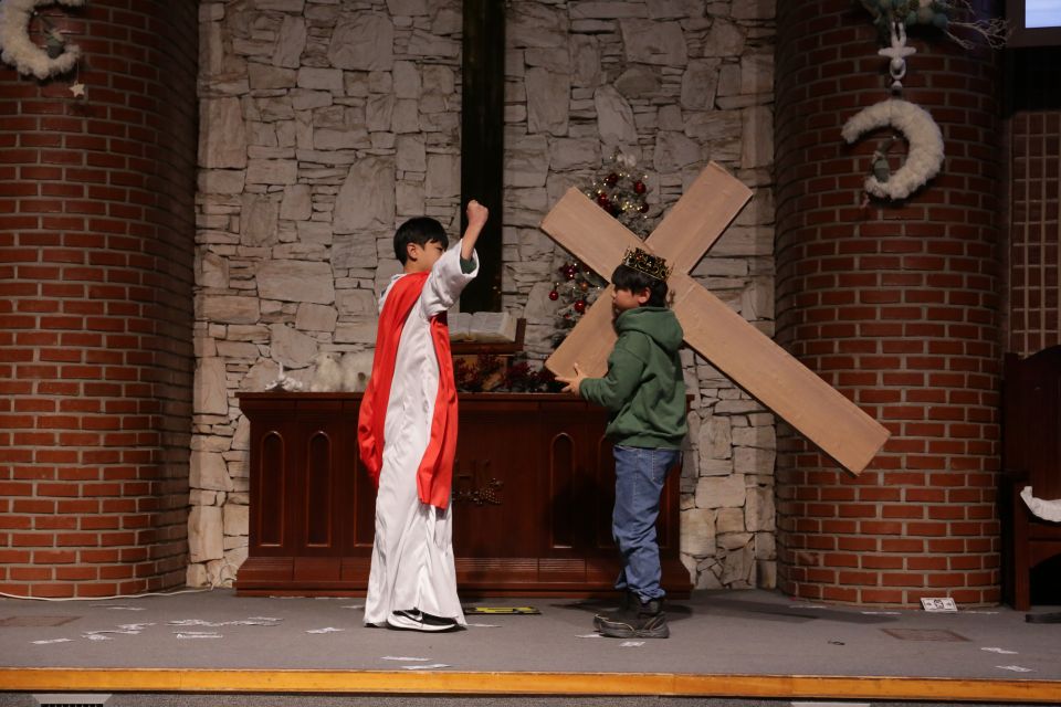 2025 성탄전야축하예배 - IMG_0464.JPG