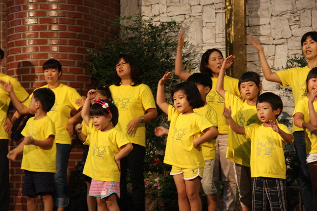 여름성경학교 보고 감사예배(2012년 8월 26일) - 20120831161832.jpg