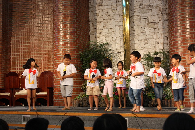 여름성경학교 보고 감사예배 - 20120831161938.jpg