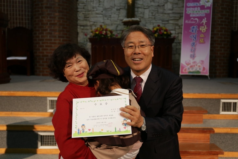 2015 교회학교 수료 감사예배 - 17.jpg