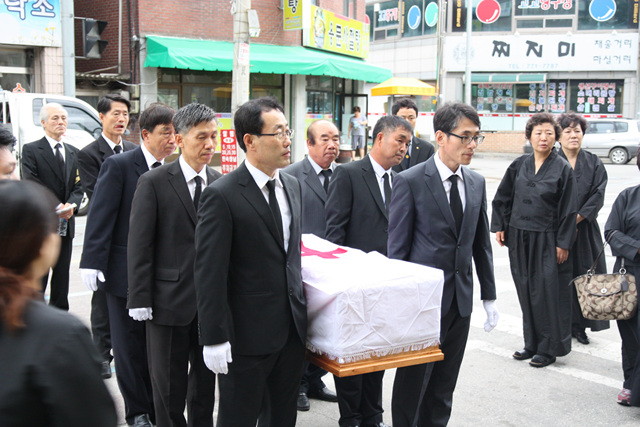 고 허영범 원로목사 장례 - 20120902082544.jpg