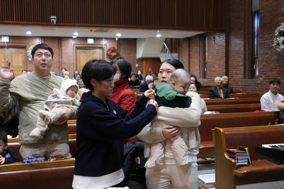 2023 성탄축하음악예배,유아세례식 - 4.JPG