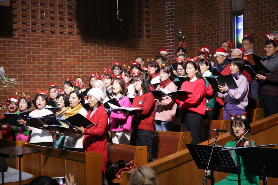 2023 성탄축하음악예배,유아세례식 - 15.JPG