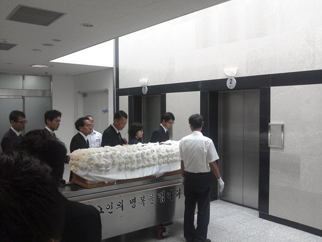 고 허영범 원로목사 장례 - 20120902082733.jpg