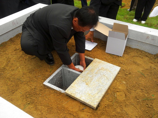 고 허영범 원로목사 장례 - 20120902082734.jpg