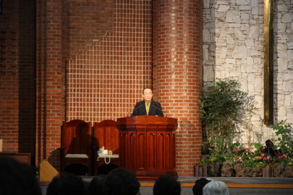 전교인이 함께 드리는 찬양예배(제 3,4,5 남선교회 주관예배, 강사: 박중근 목사) - 20120925114851.jpg