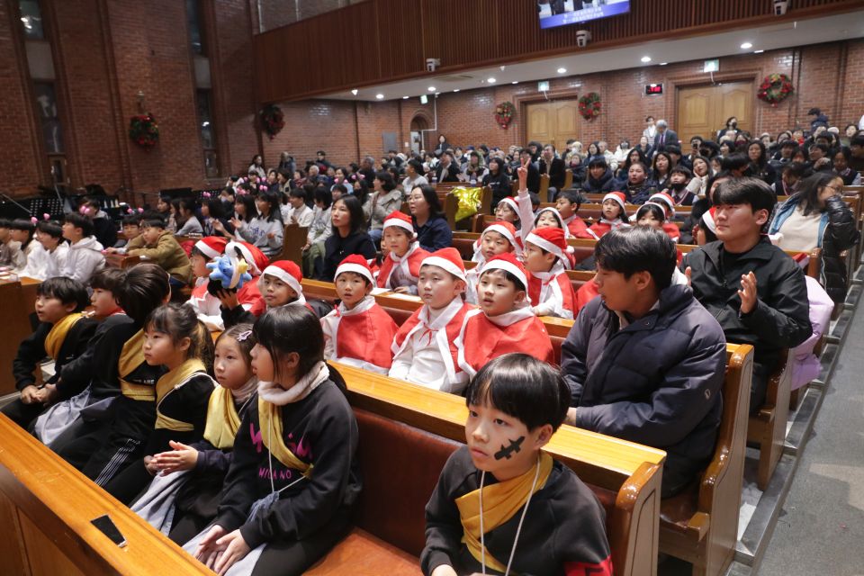 2024 성탄전야축하예배 - IMG_2652.JPG
