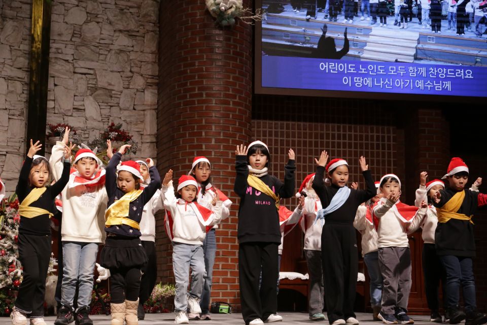 2024 성탄전야축하예배 - IMG_2817.JPG
