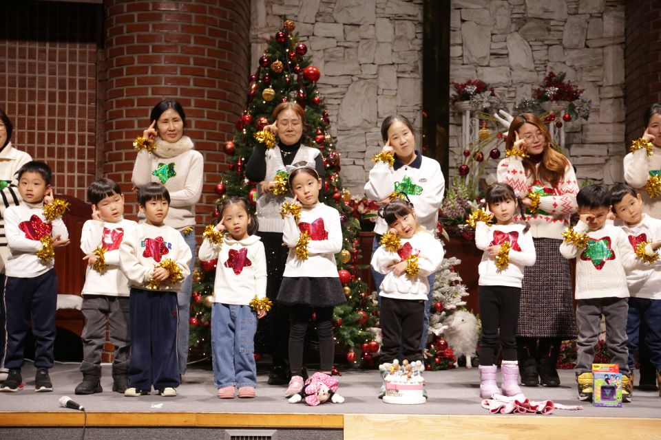 2024 성탄전야축하예배 - IMG_2754.JPG