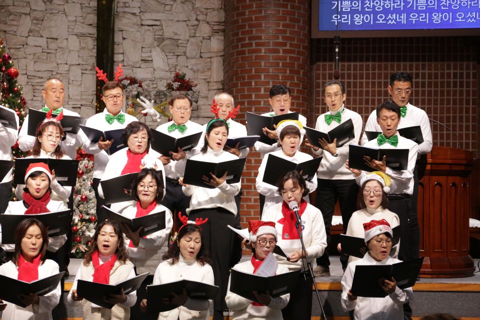 2024 성탄축하음악예배 - IMG_3085.JPG