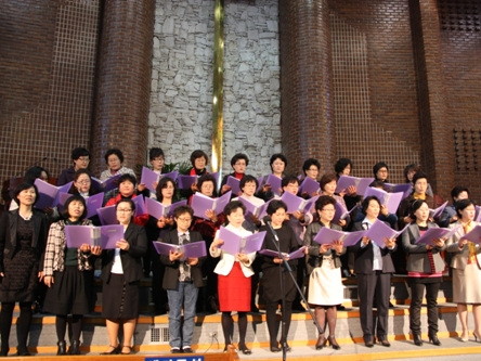 전교인이 함께 드린는 찬양예배(2011년 3월 27일) - 20110331175710(1).jpg