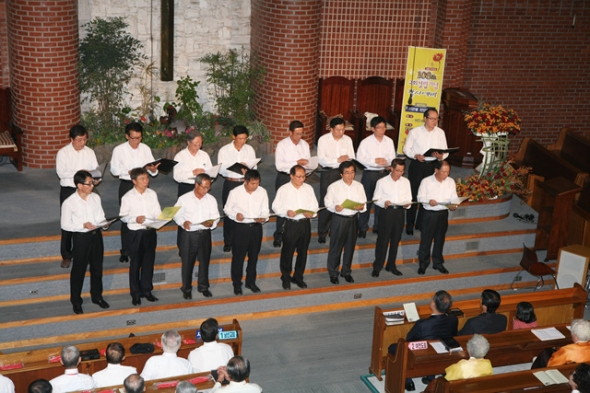 제 11회 기관별 찬양대회(2012년 10월 21일) - 20121030070103(1).jpg