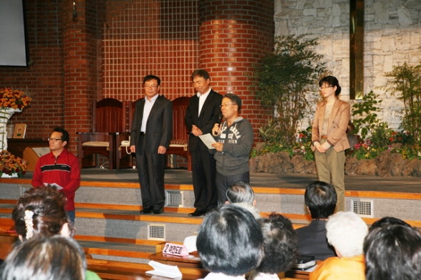 제 11회 기관별 찬양대회(2012년 10월 21일) - 20121030070203.jpg