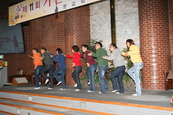 제 11회 기관별 찬양대회(2012년 10월 21일) - 20121030070201(1).jpg