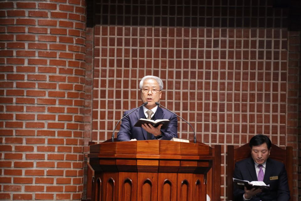 2024 제직 및 사역자 헌신예배 - 5.JPG