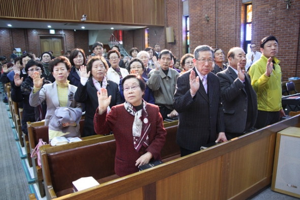 기도발전소 입당 감사 예배 - 20130412181233(1).jpg