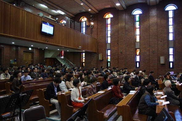 제 3회 큐티 세미나(4월 14일) - 20130420182417(1).jpg