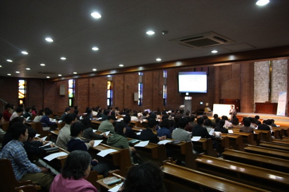 제 3회 큐티 세미나(4월 14일) - 20130420182417(2).jpg