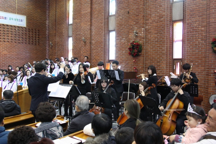 2017년12월25일 성탄절축하예배 - IMG_4876.JPG