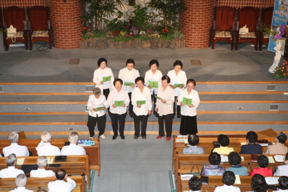 제 10회 기관별 찬양대회(2011년 10월 16일) - 20111108103006.jpg