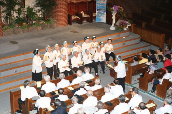 제 10회 기관별 찬양대회(2011년 10월 16일) - 20111108103102.jpg