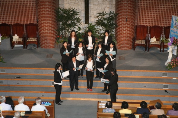 제 10회 기관별 찬양대회(2011년 10월 16일) - 20111108103104.jpg