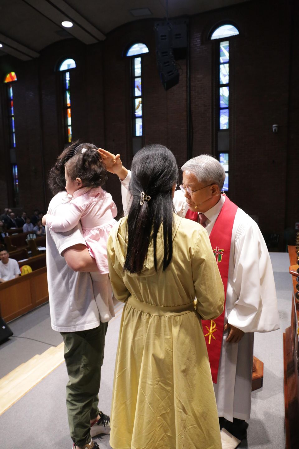 2024 어린이주일(유아.아동세례,출산격려금전달,성찬식) - 6.JPG
