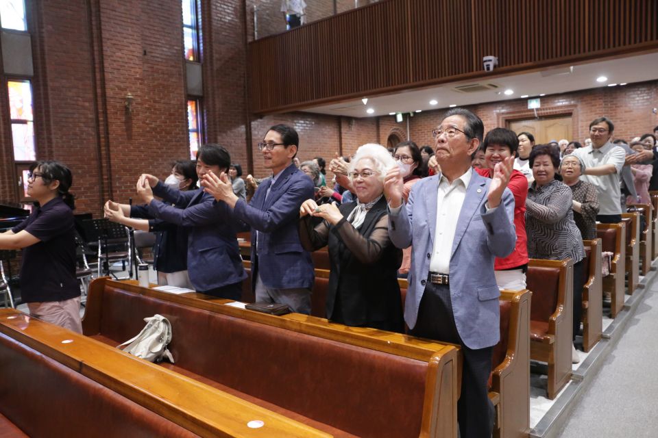 2024 온가족이 함께 하는 CCM 힐링 음악예배 - 3-1.JPG