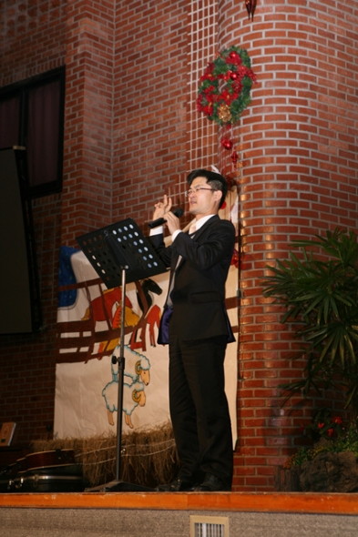 성탄전야축하예배(2011년 12월 24일) - 20111229120845.jpg