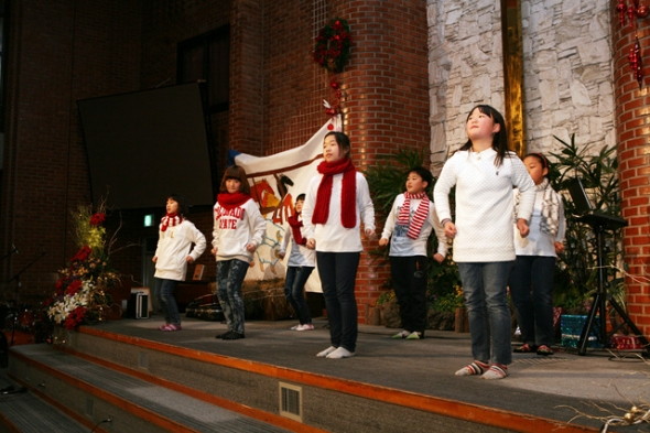 성탄전야축하예배(2011년 12월 24일) - 20111229121341.jpg