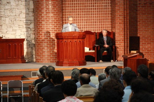 전교인이드리는 찬양예배(1,2남선교회주관) - 20140530093106853420.jpg