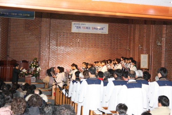 2012년 신년 특별 새벽기도회 - 20120106175856.jpg