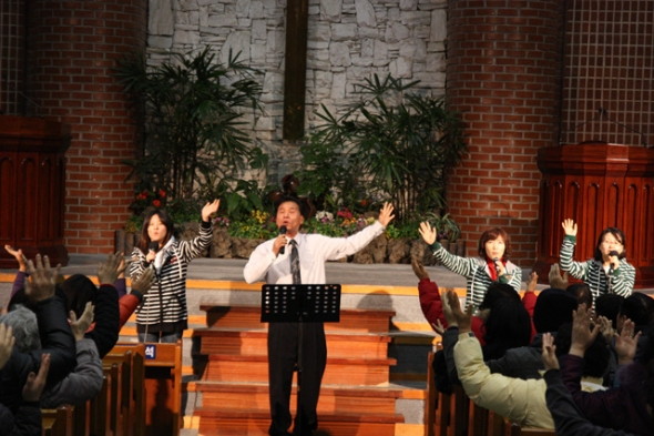 2012년 신년 특별 새벽기도회 - 20120106175900.jpg