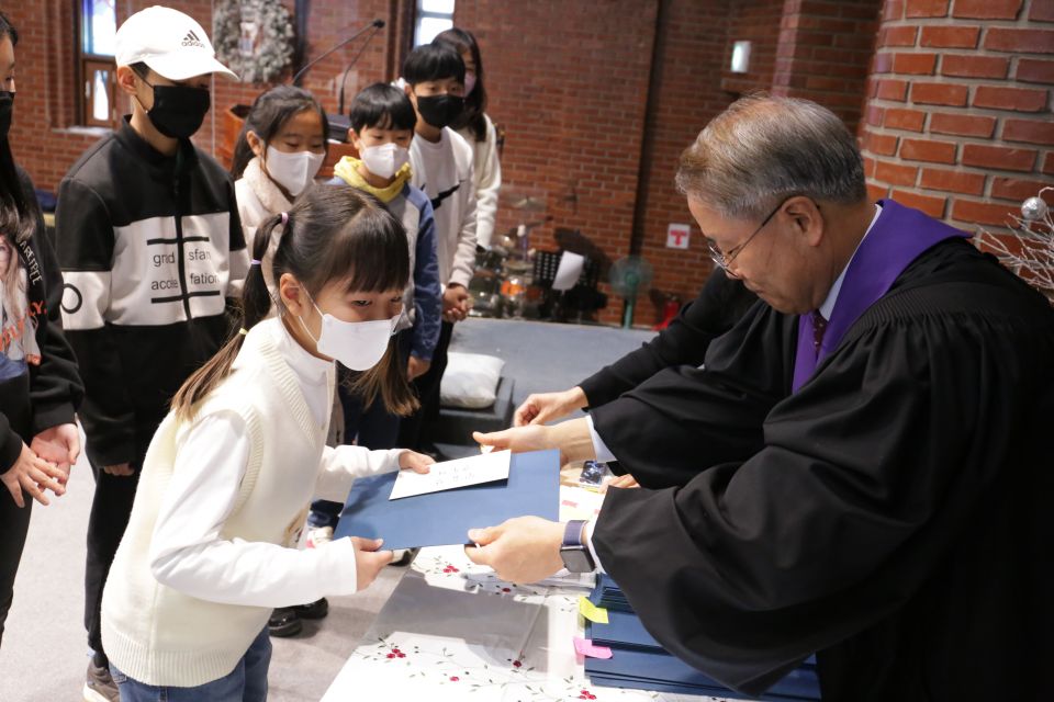 2022 수료감사예배 - IMG_9408.JPG