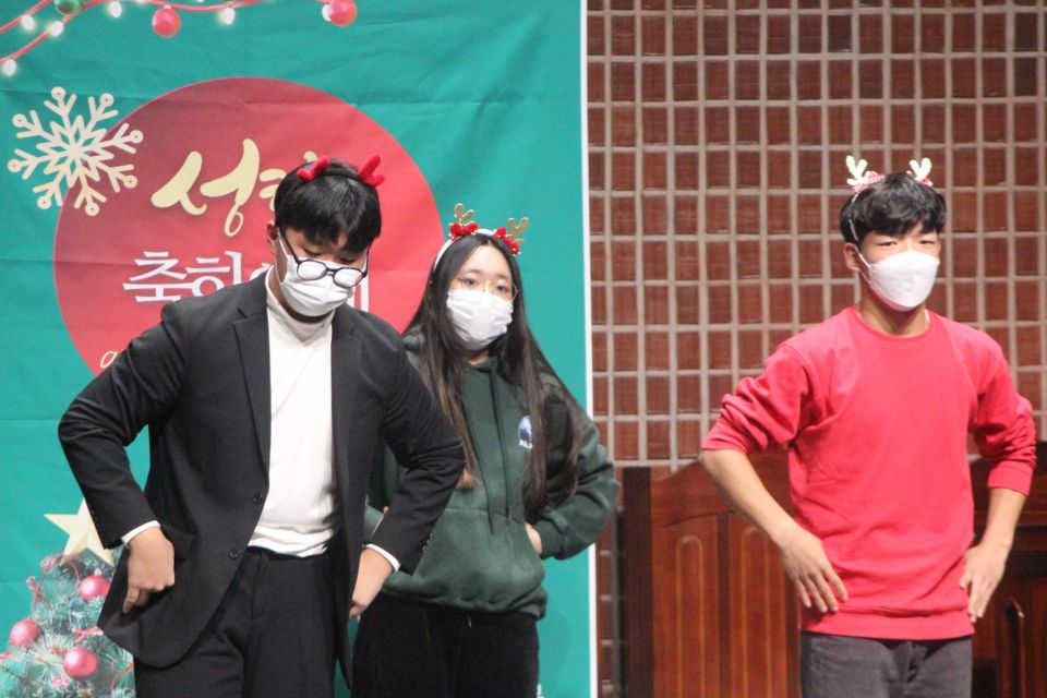 2022 성탄전야축하예배 - IMG_5043.JPG