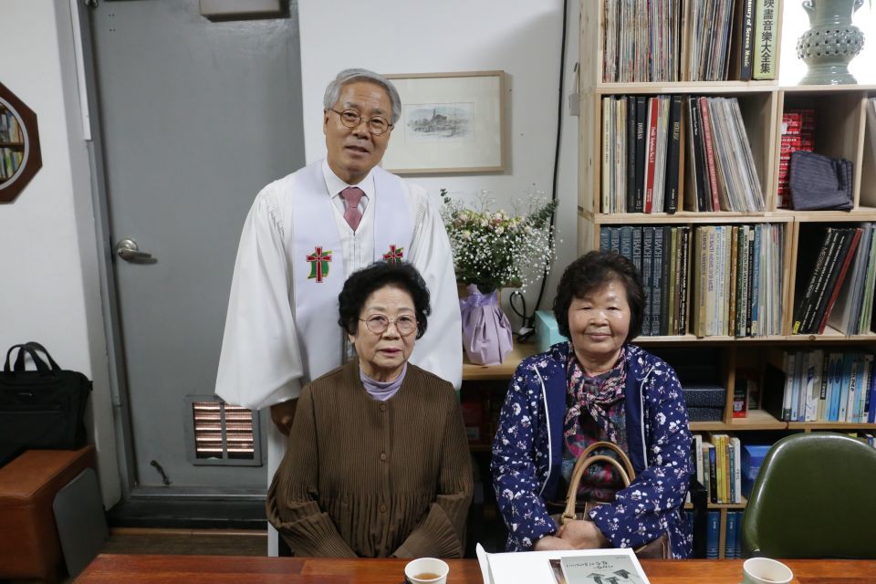 2026-28 오영숙 - 20260405 제28호오영숙(과수원마을) 액자용.JPG