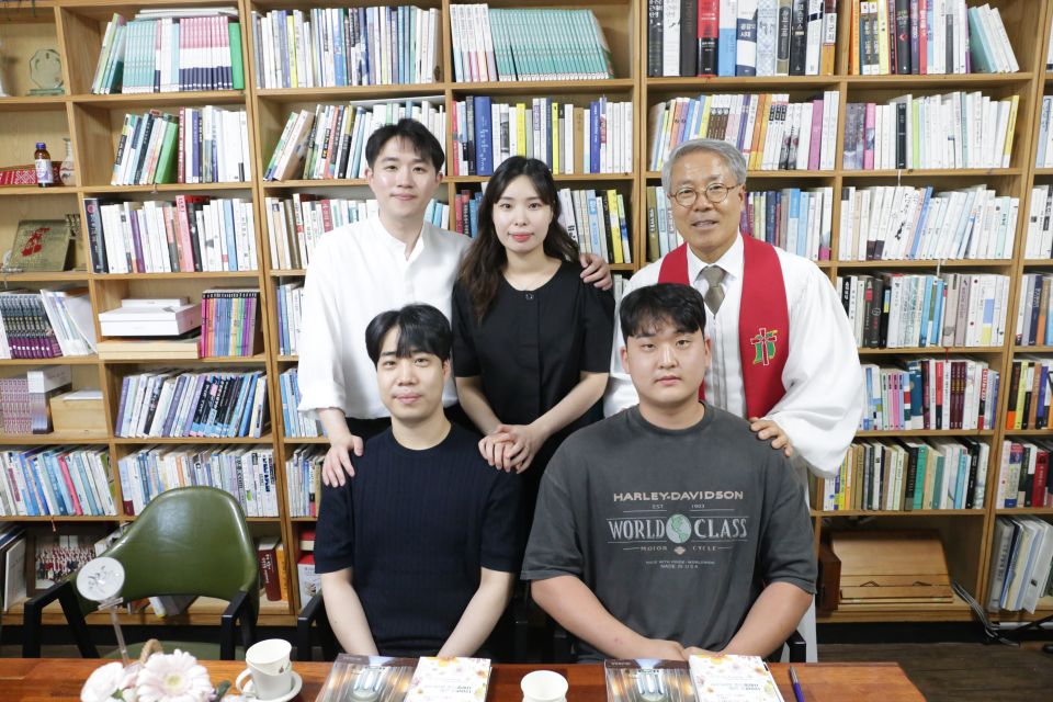 2024-61,62 권혁현, 유재민 - 20240519 제61,62호 권혁현,유재민(들꽃마을) 액자용.JPG