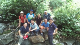 6기 제자훈련생 담임목사님과 첫 산행