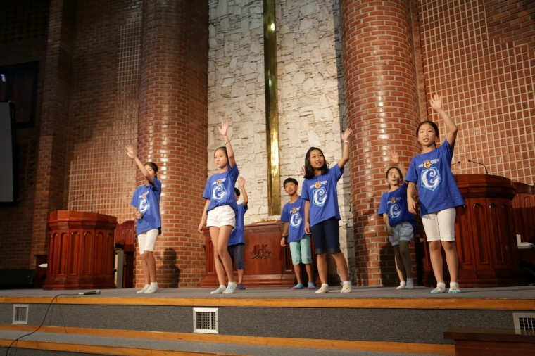 2015 여름성경학교 보고 감사예배 - 4 초등부 2.JPG