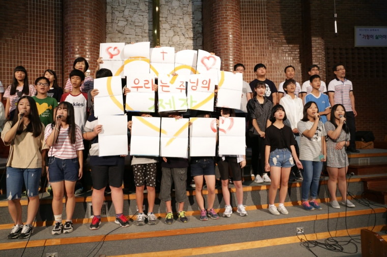 2015 여름성경학교 보고 감사예배 - 5 중고등부 2.JPG