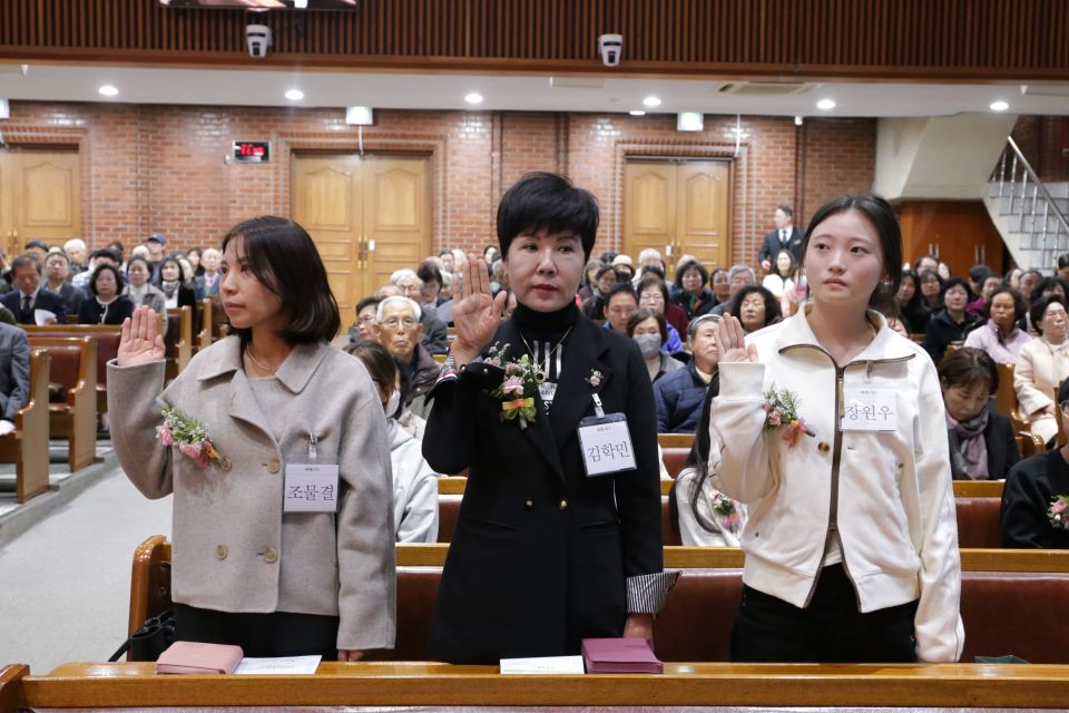 2025 성례주일(세례,입교) - IMG_8639.JPG