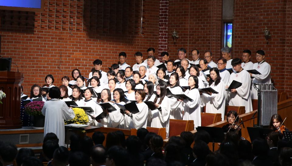 2023 교회설립119주년기념 장로은퇴,장로.안수집사.권사 임직식 - 3.JPG