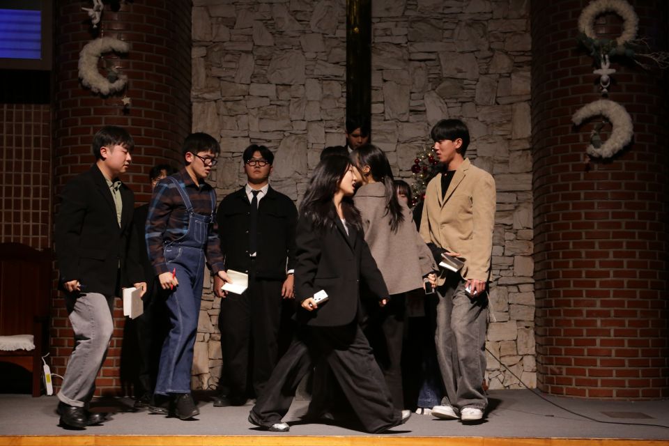 2025 성탄전야축하예배 - IMG_0620.JPG